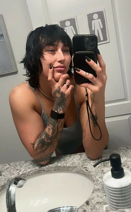 black girls onlyfans free naked img