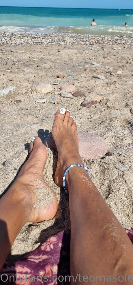 teomasole hd model photo