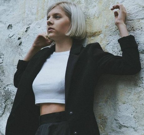Aurora Aksnes adult model pics