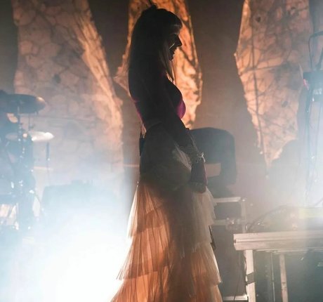 Aurora Aksnes art star archive