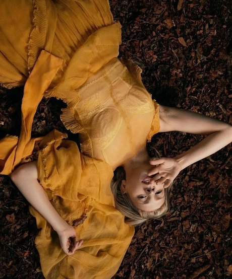 Aurora Aksnes star archive