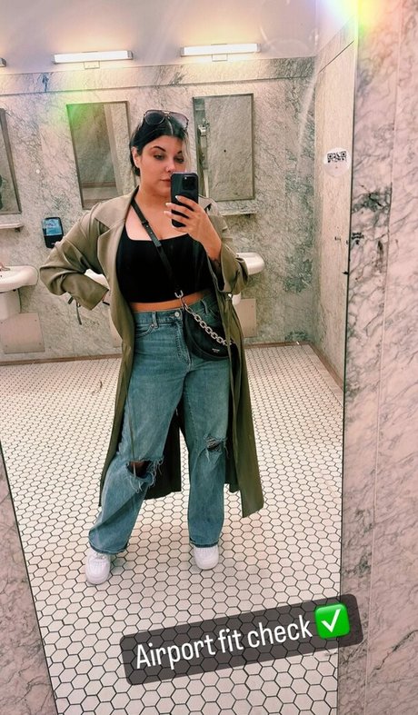 Alluux high quality model img