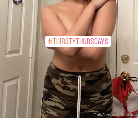 aiokilaci naked pornstar pic