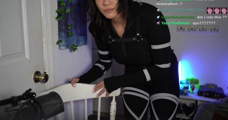 Cinnabrit star erotic image