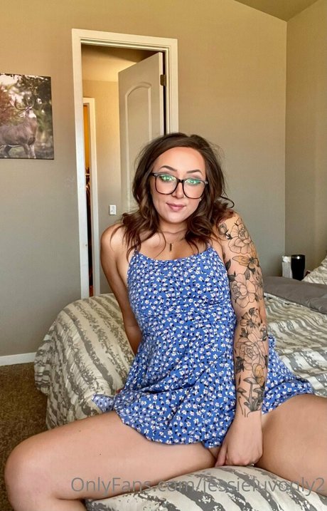 jessieluvonly2 pornstar sex image