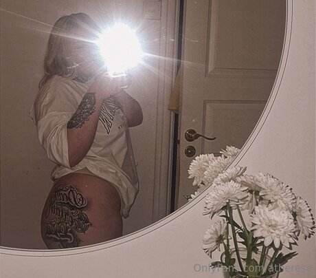 Atherese star hot picture