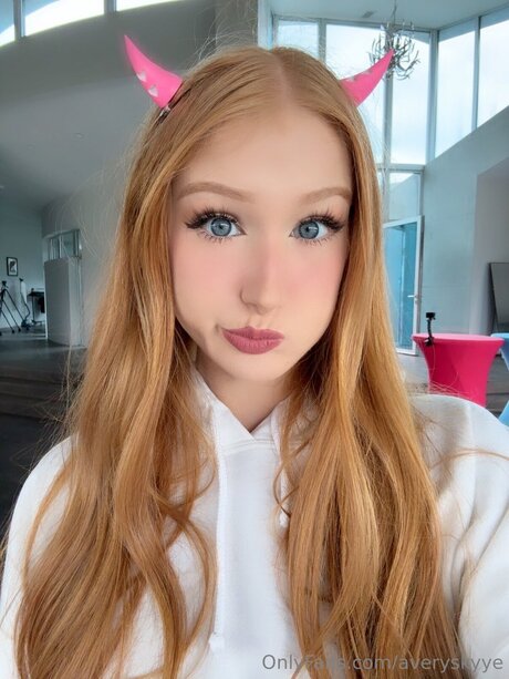 babe nude onlyfans pornos archive