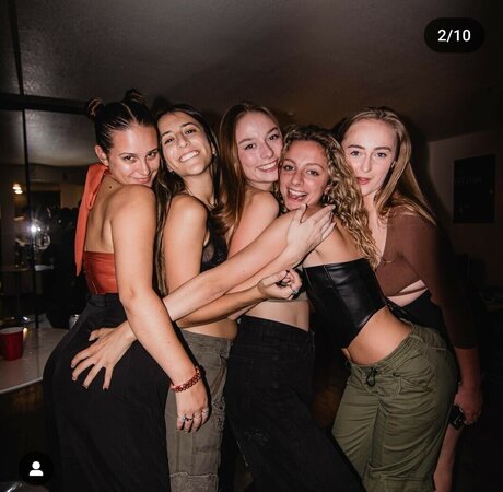 Julia Dicesare hd star pic