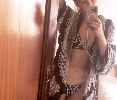 Carolina Peukmann model hd archive