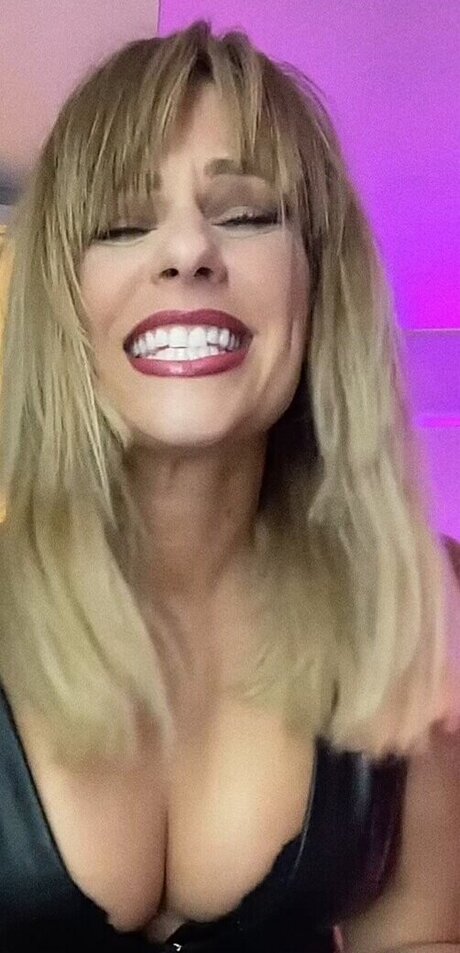 Carolina Peukmann naked star picture