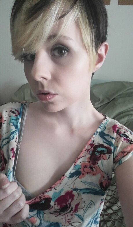 Lydia Sweets hot star pics