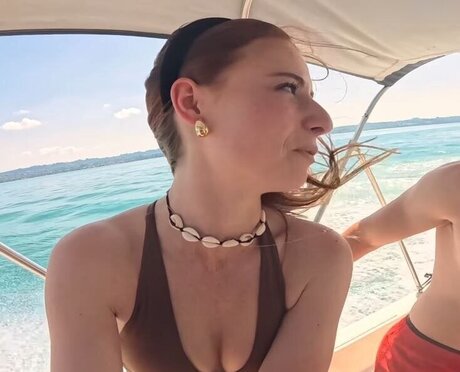 Anica Zimmermann sexy star archive