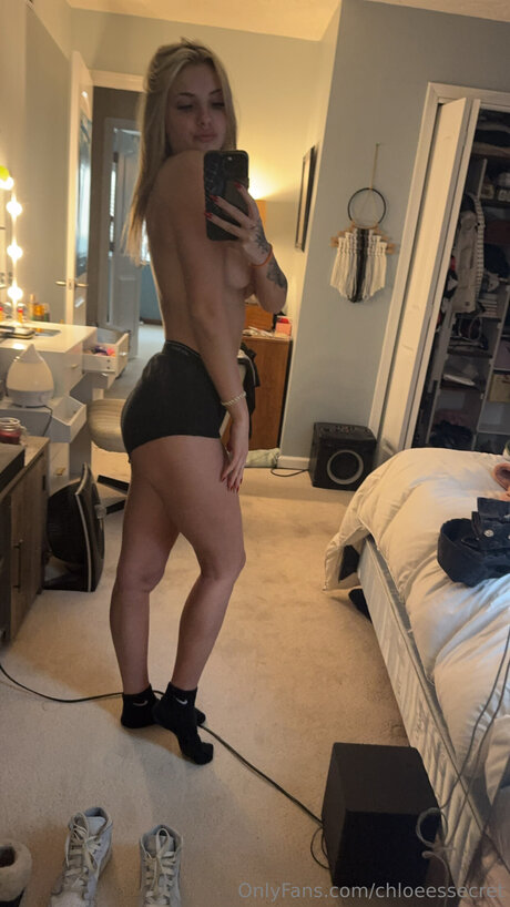 chloeessecret pornstar sexy img