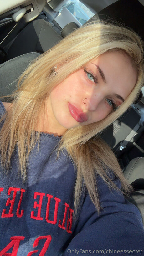 milf handjob onlyfans porn photo