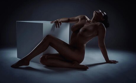 Tanja Weiss erotic model photo