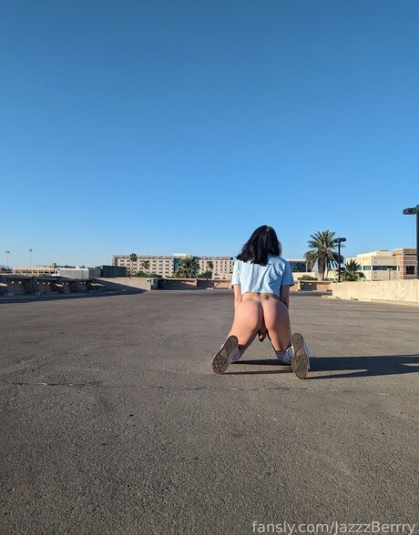 JazzzBerrry pornographic model pic
