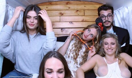 lesbian fingering onlyfans best galleries