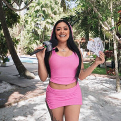 Brujabunny model hot pics