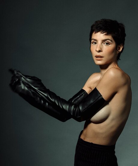 milf handjob onlyfans hot sexy photo