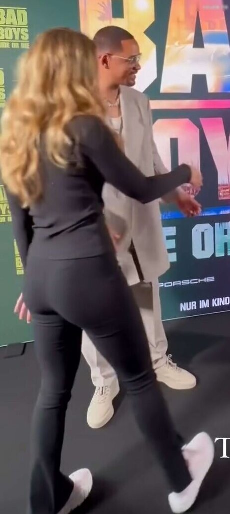 Sophia Fl rsch naked actress photos