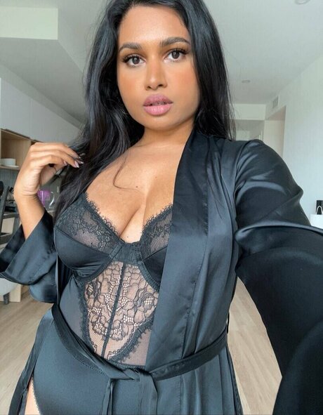 popular asian onlyfans free image