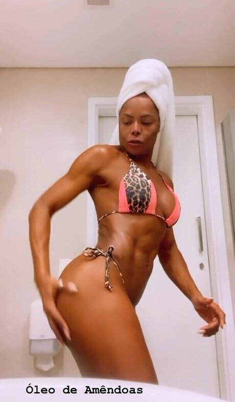 Adriana Bombom model high quality pic