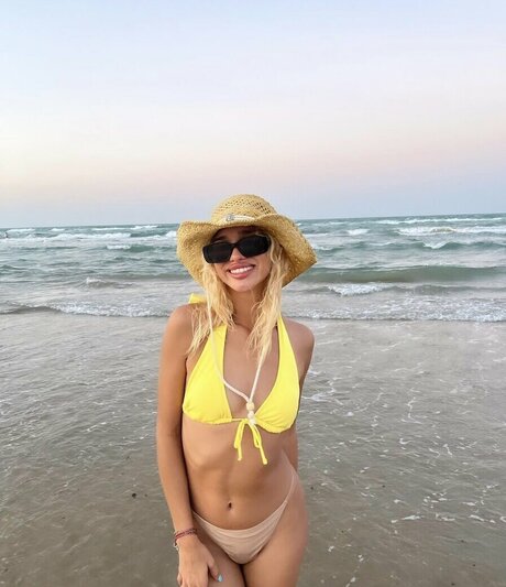 jenliciouss beautiful actress pic