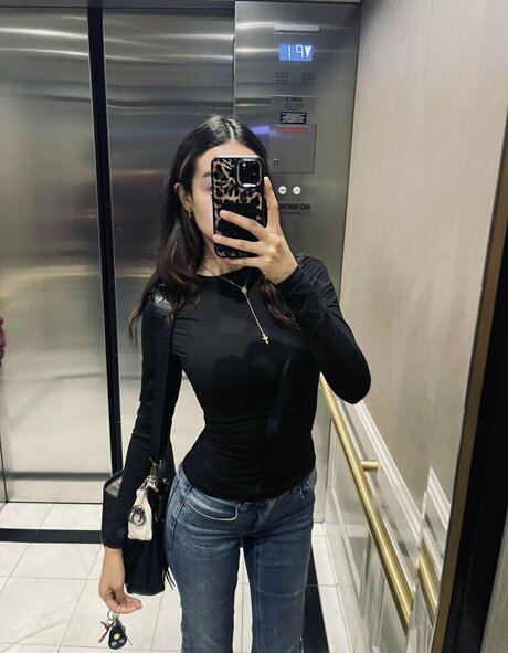 blonde trans onlyfans free archive