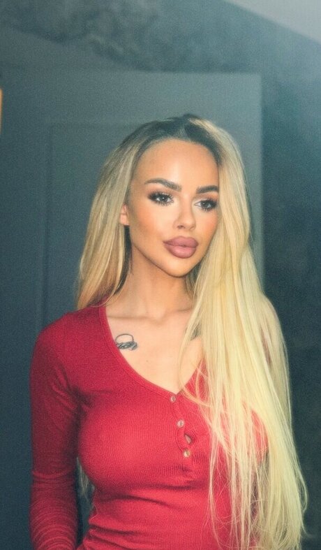 Suzanitta porn actress pic