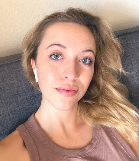 lesbian fuck onlyfans nice pictures