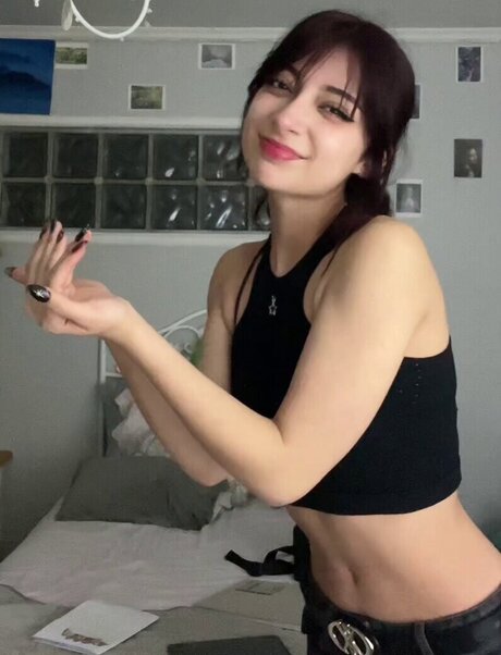 Anto a a pretty pornstar img