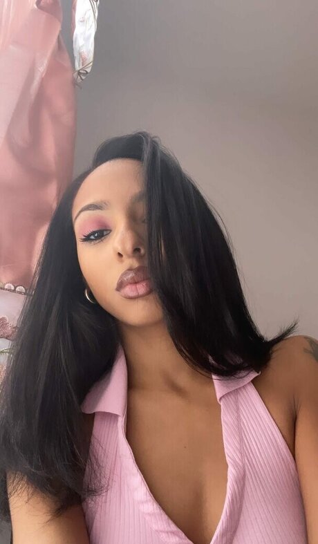 Belladonnas perfect model photos