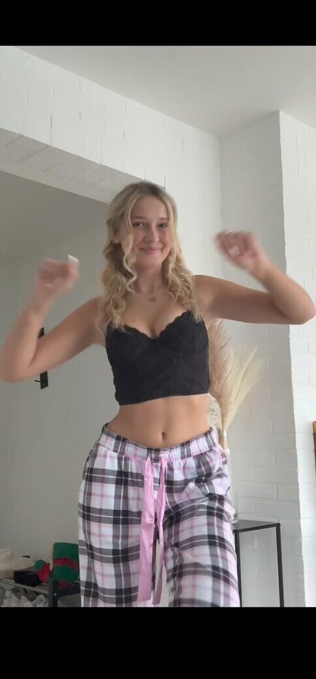 teen orgasm onlyfans sexy naked pics