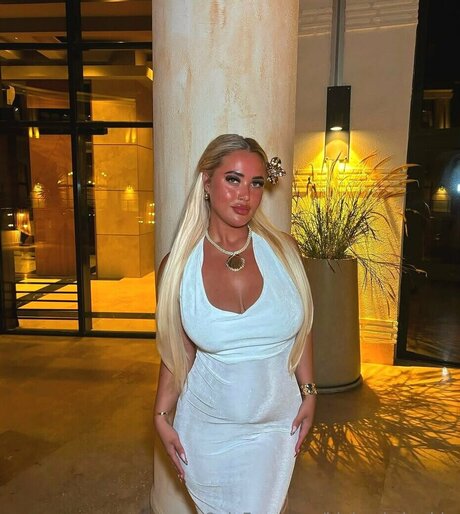 Bigboobzbarbie adult actress archive