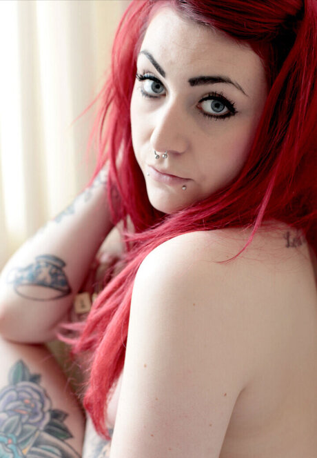 Luceyx model hot pic