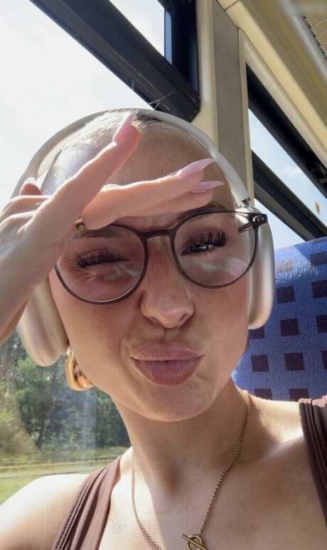 Celina Klug hd actress pics