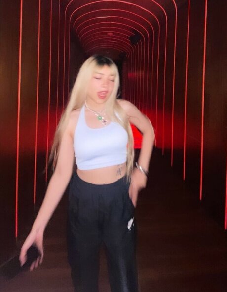 eggtardy model art photo