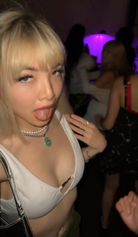 eggtardy model adult photos