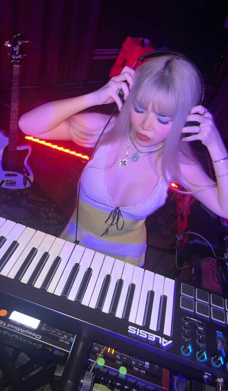 eggtardy high quality model pic