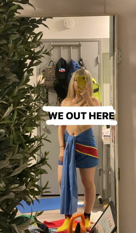 milf strip onlyfans exclusive pictures