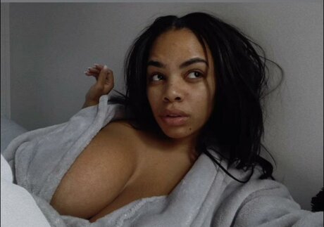 fingering pussy onlyfans hot nude image