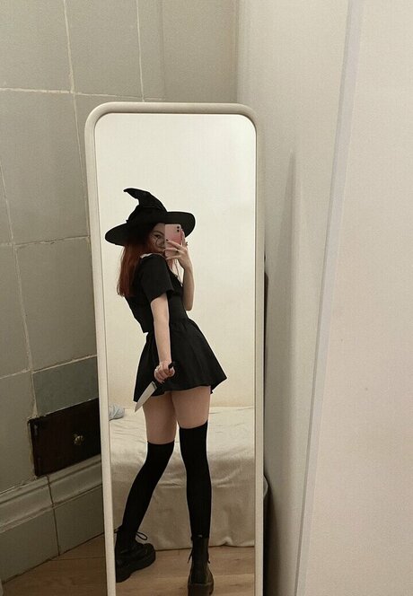 Kuromiromi naked pornstar gallery