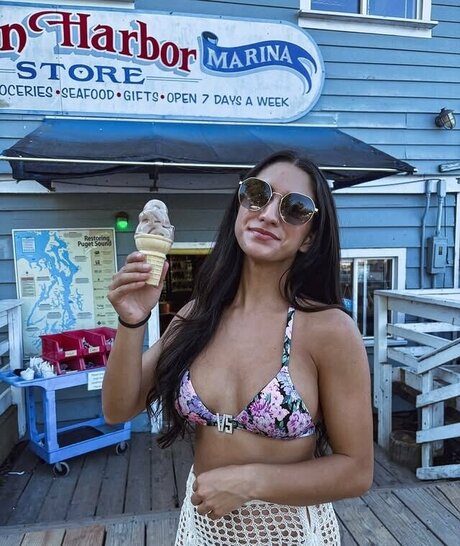 Mikaelachavezt pornstar nice photo