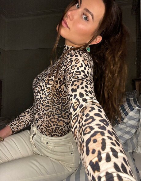 V ctoria7 model nice pictures