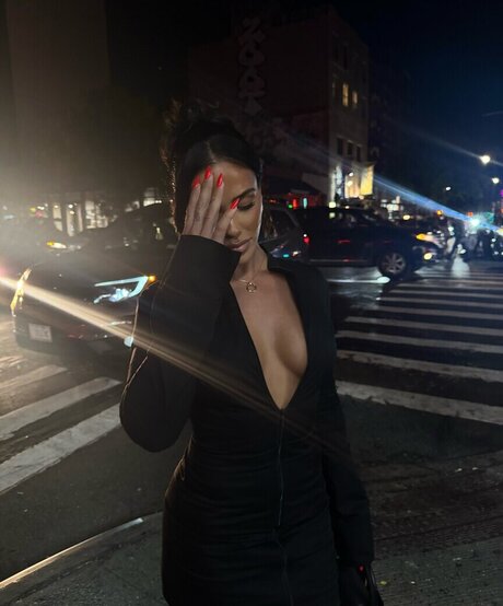 baddiejuu pornographic actress pictures