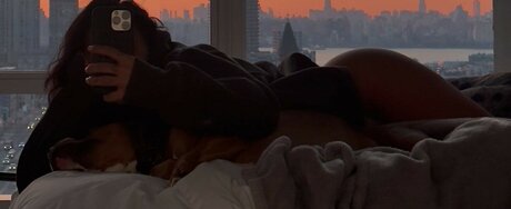 baddiejuu erotic model img