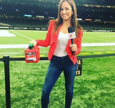 Dianna Russini naked star img