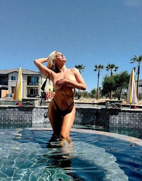 CJ Perry aka Lana pornstar nudes archive