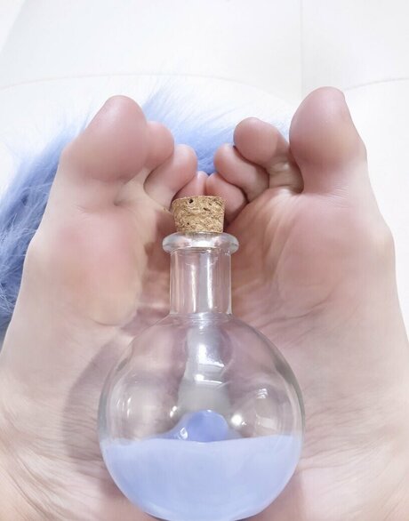 Tsuki Tyann nude model pictures