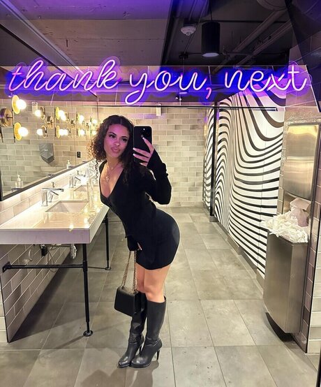 Sad Shordies porn actress photos